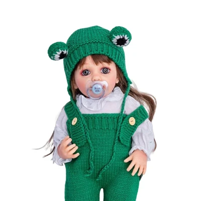 Boneca Realista Infantil 50cm Que Chora Macacão Verde