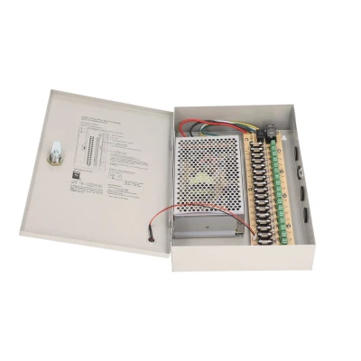 Fonte De Alimentação Externa 12V 15A Com 18 Canais Bivolt
