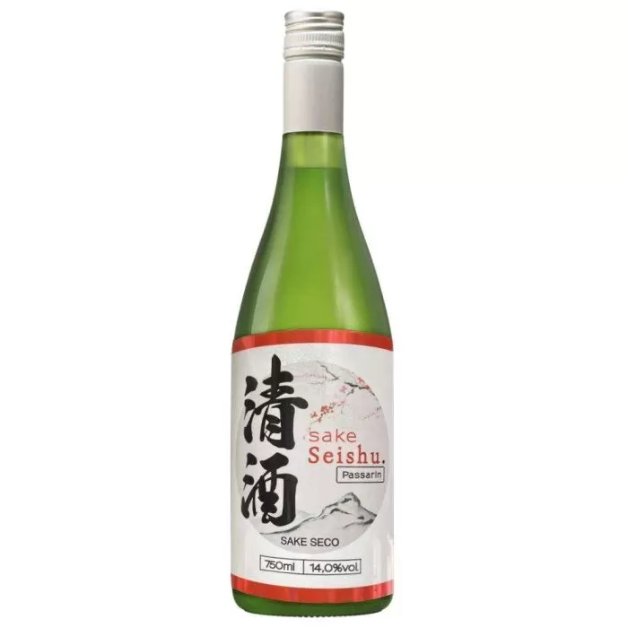 Sake ou Saquê uma bebida fermentada de arroz.